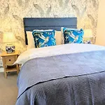 Coastal Whisper Sleeps 10 With Parking