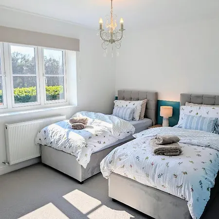 Coastal Whisper Sleeps 10 With Parking بيت للعطل Reighton