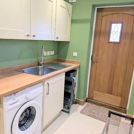 Coastal Whisper Sleeps 10 With Parking * Reighton