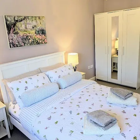 Tatil Evi Coastal Whisper Reighton